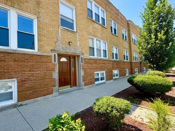 3049 W Grace Street , Unit 1, Chicago, IL 60618