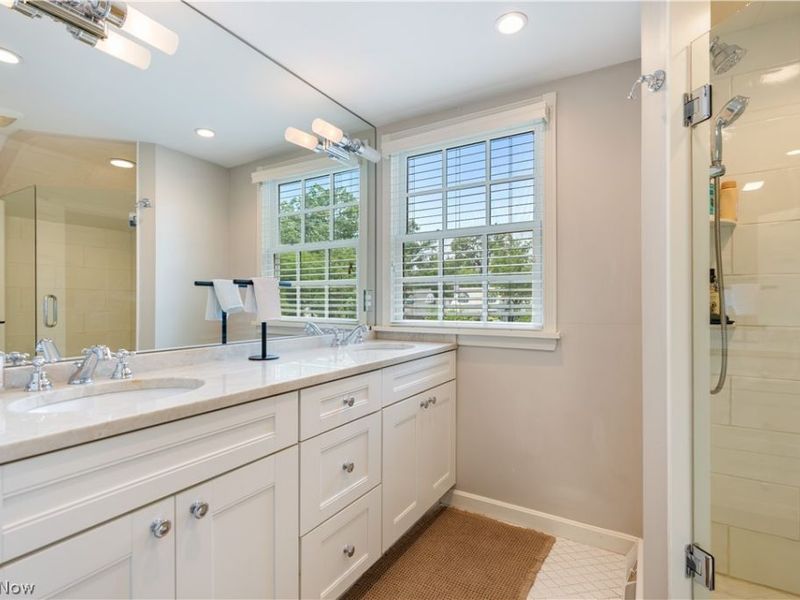 2635 S Belvoir Boulevard , University Heights, OH 44118 Photo 12