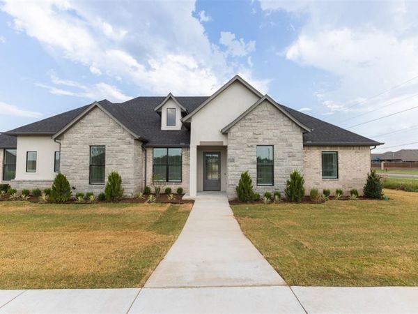 4500 SE 37th Street, Moore, OK 73165