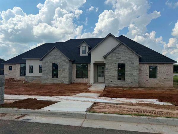 4500 SE 37th Street, Moore, OK 73165