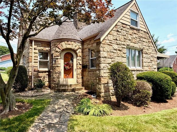 740 James St , Latrobe, PA 15650