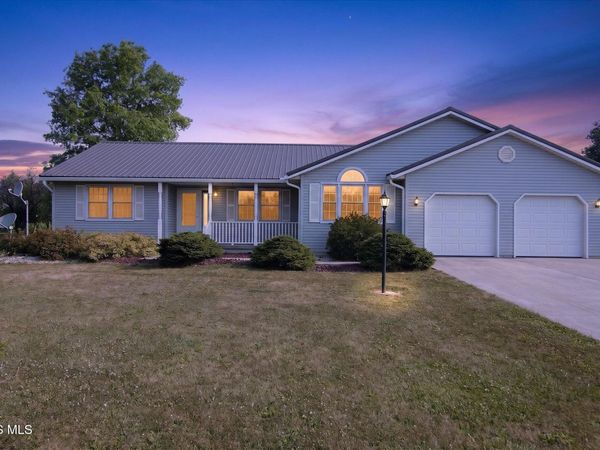 22180 County Rd A, Archbold, OH 43502
