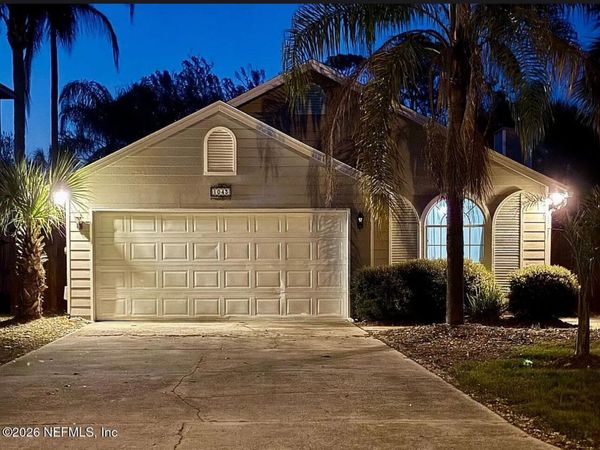 1043 SEABREEZE Avenue, Jacksonville Beach, FL 32250