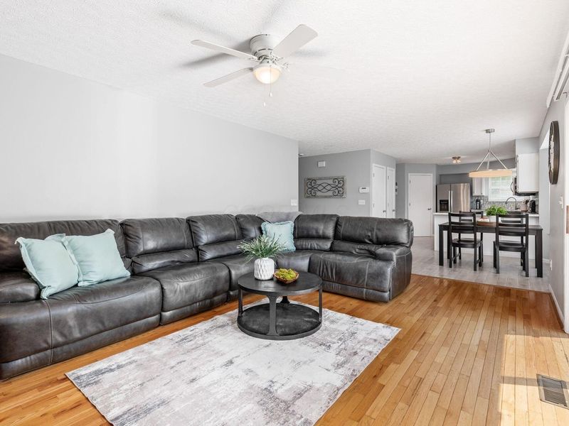 4869 Roger Allen Court, Hilliard, OH 43026 Photo 7