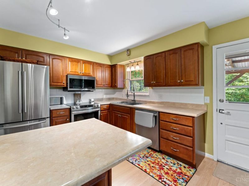 2963 Goda Avenue, Green Township, OH 45211 Photo 11