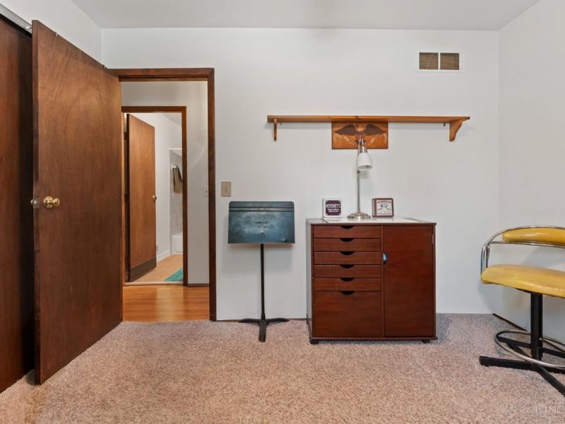 2963 Goda Avenue, Green Township, OH 45211 Photo 20