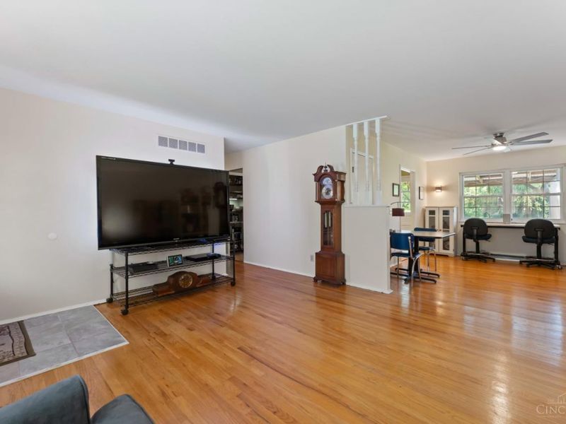 2963 Goda Avenue, Green Township, OH 45211 Photo 6