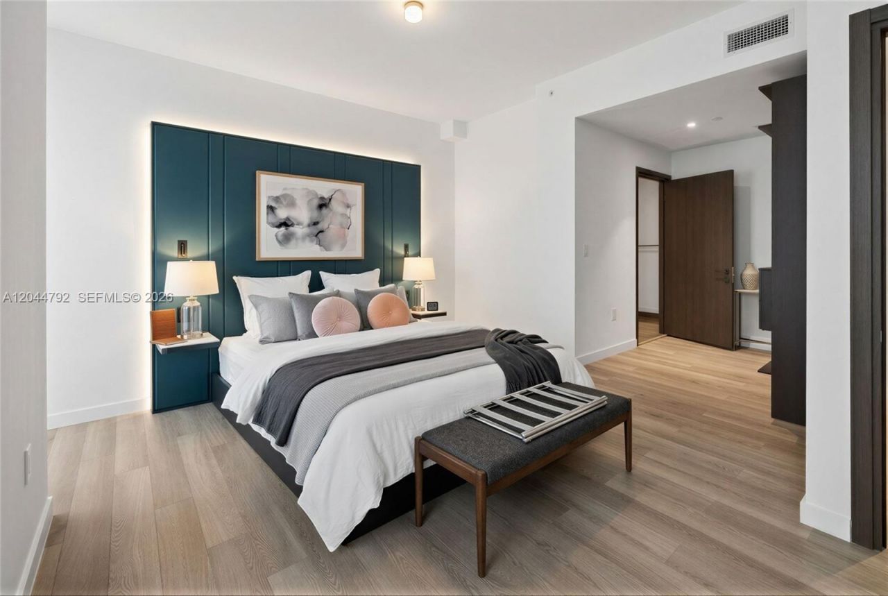 20 NE 11th , Unit 4703, Miami, FL 33132 Photo