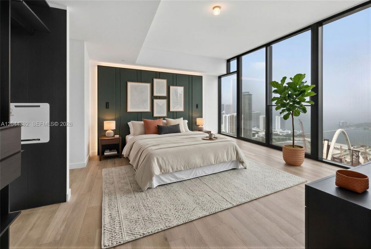 20 NE 11th , Unit 4703, Miami, FL 33132 Photo