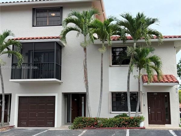 9850 Hammocks Blvd , Unit 107, Miami, FL 33196