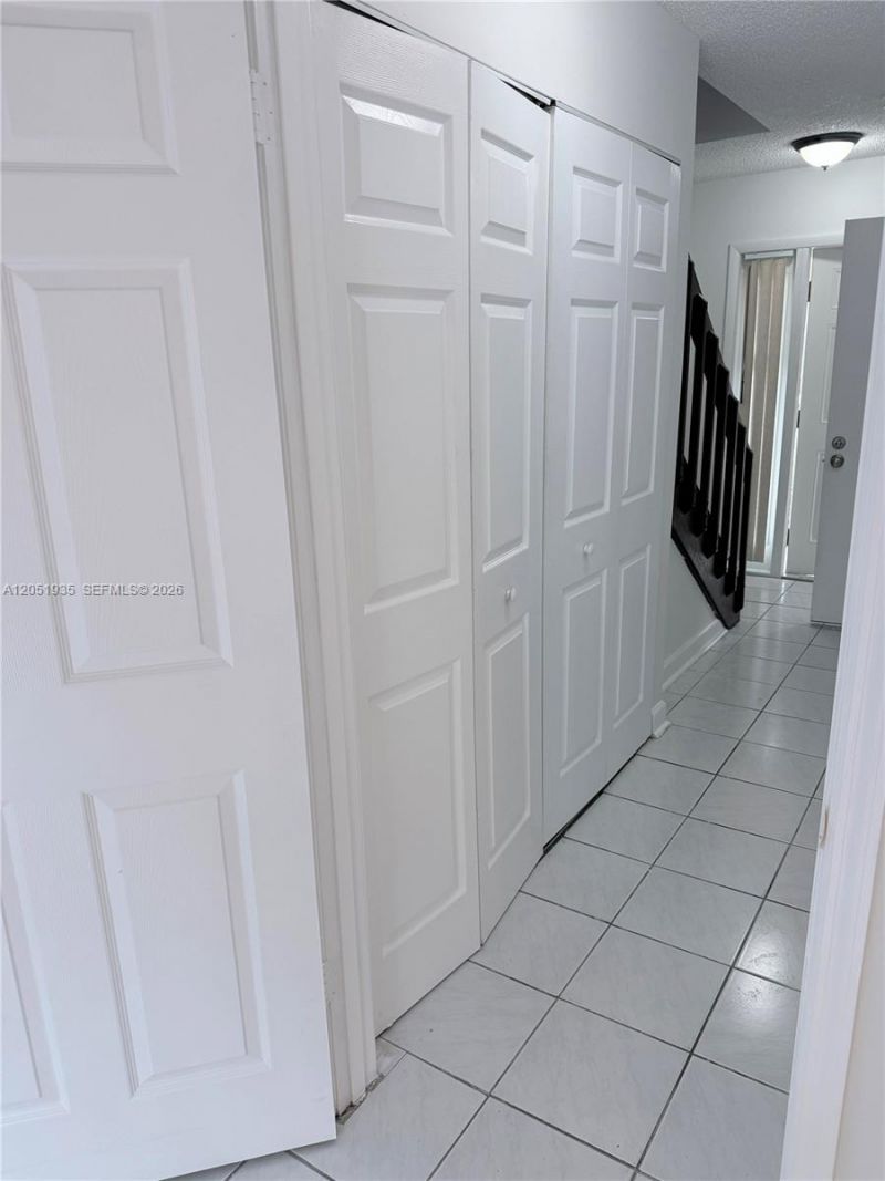 9850 Hammocks Blvd, Unit 107, Miami, FL 33196 Photo