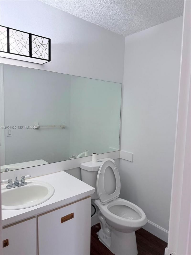 9850 Hammocks Blvd, Unit 107, Miami, FL 33196 Photo