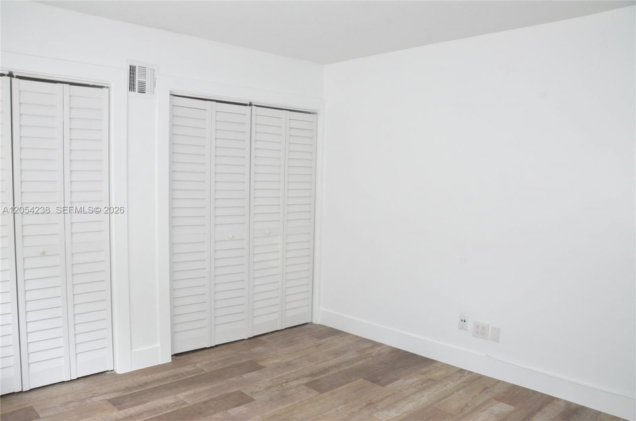 35 Edgewater Dr , Unit 104, Coral Gables, FL 33133 Photo
