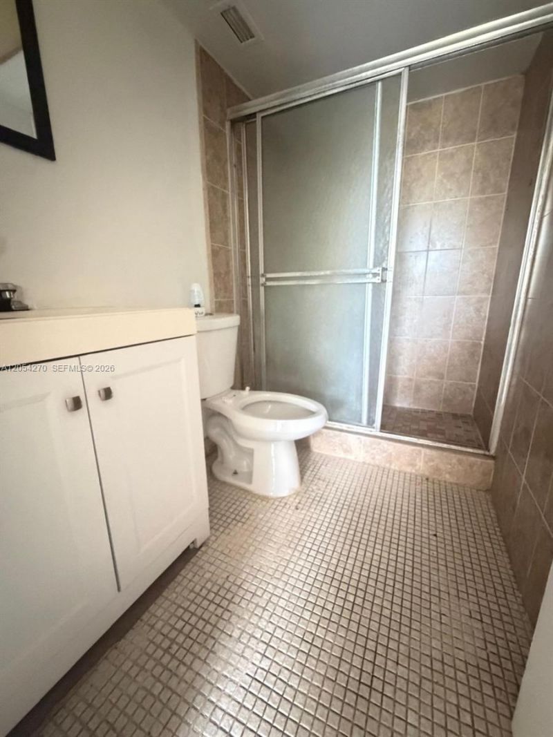 12500 NE 15th Ave , Unit 402, North Miami, FL 33161 Photo