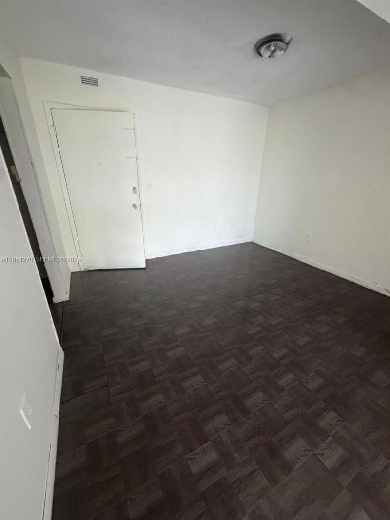 12500 NE 15th Ave , Unit 402, North Miami, FL 33161 Photo