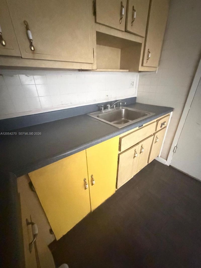12500 NE 15th Ave , Unit 402, North Miami, FL 33161 Photo