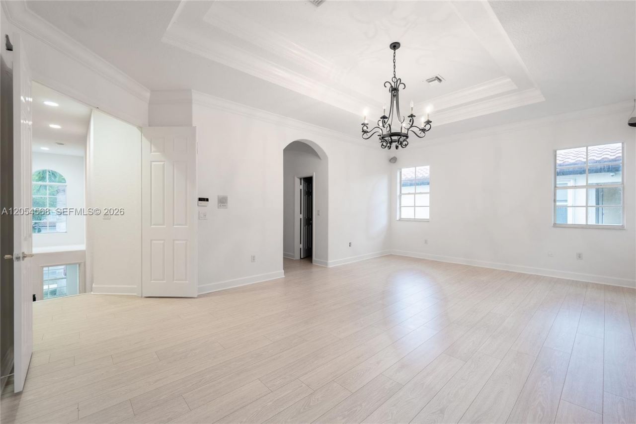 11213 NW 71st Ter , Doral, FL 33178 Photo