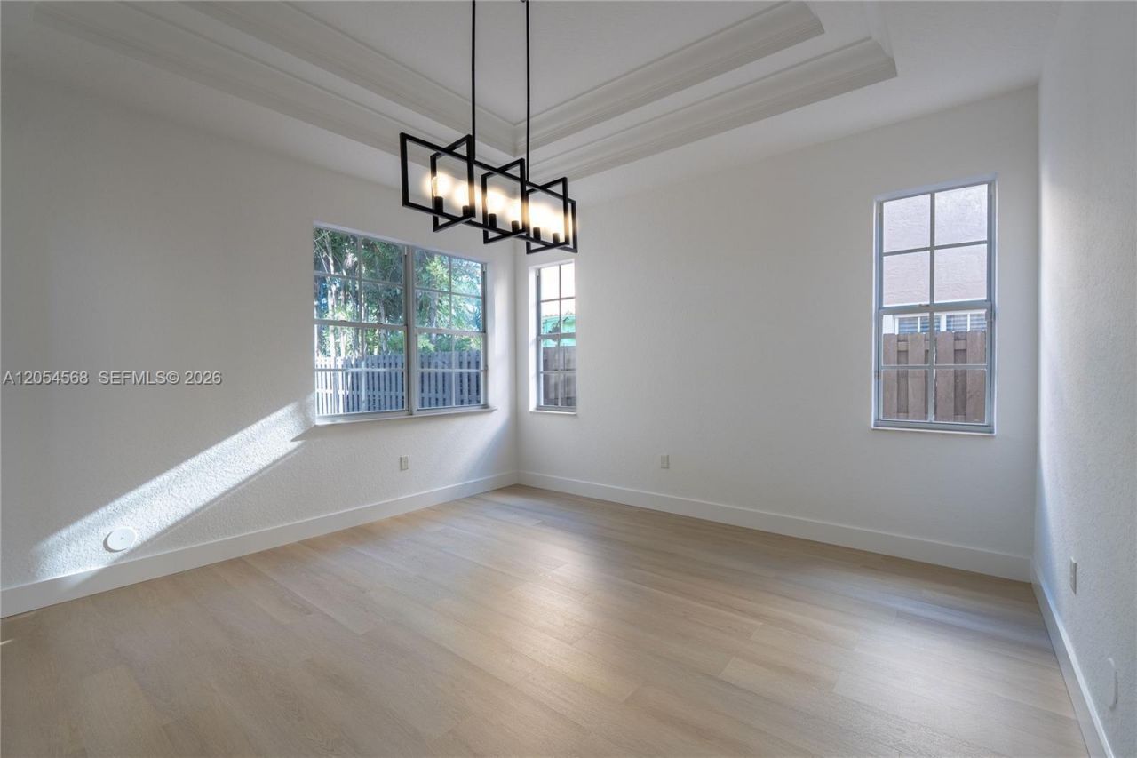 11213 NW 71st Ter , Doral, FL 33178 Photo