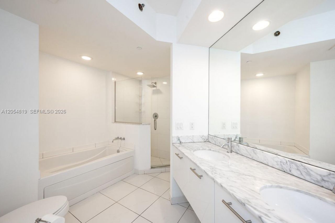 55 SE 6 Street , Unit 2210, Miami, FL 33131 Photo