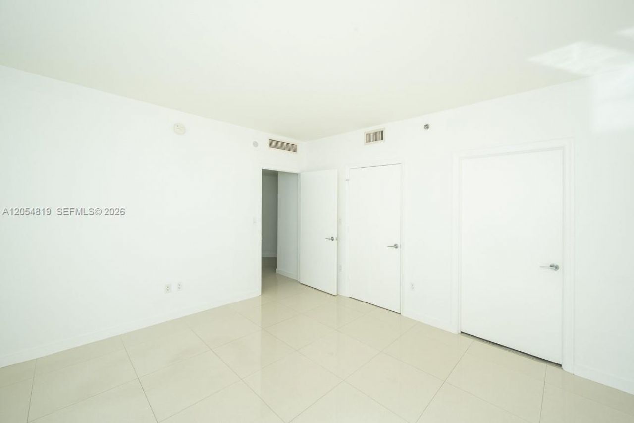 55 SE 6 Street , Unit 2210, Miami, FL 33131 Photo