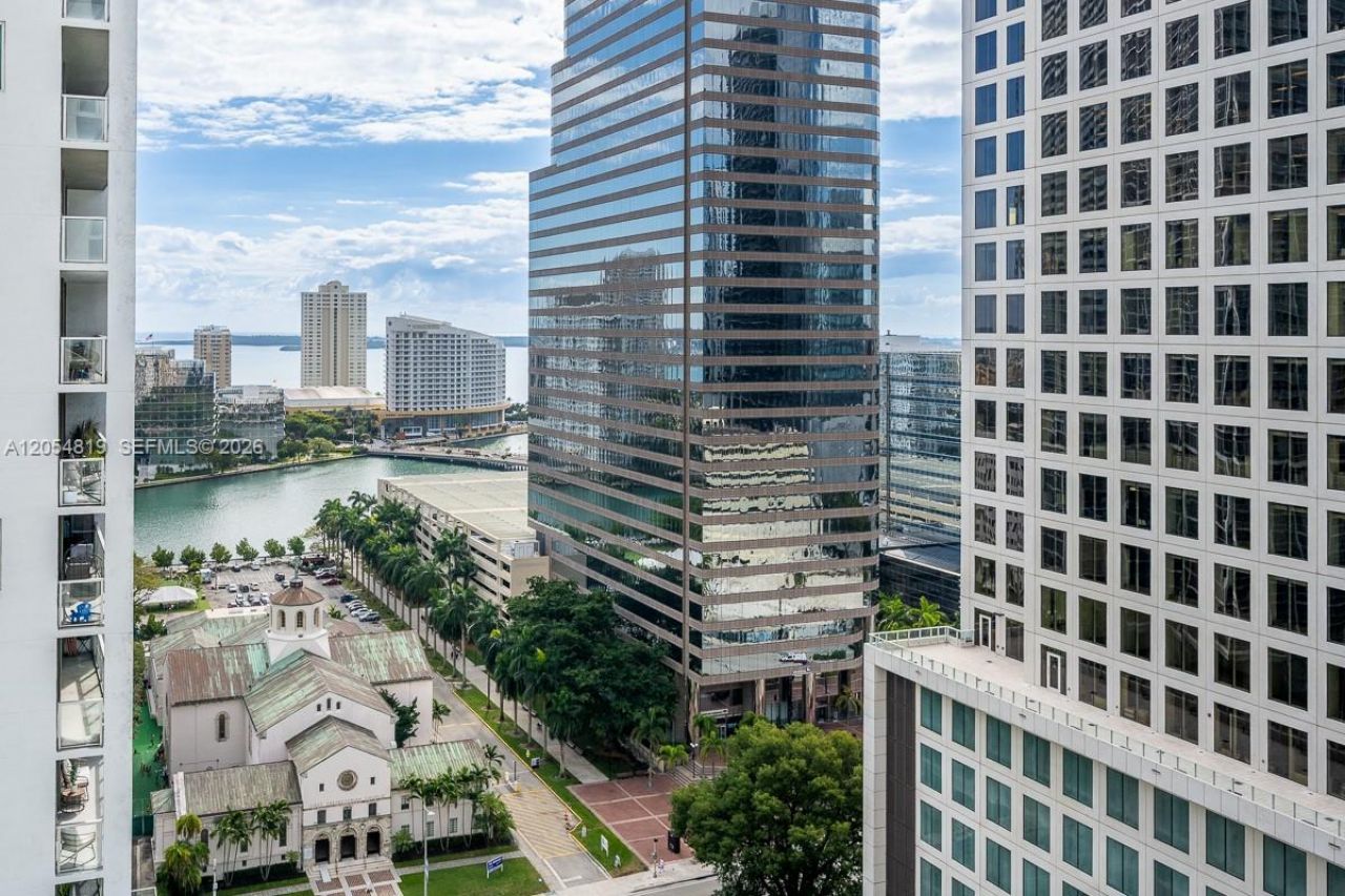 55 SE 6 Street , Unit 2210, Miami, FL 33131 Photo