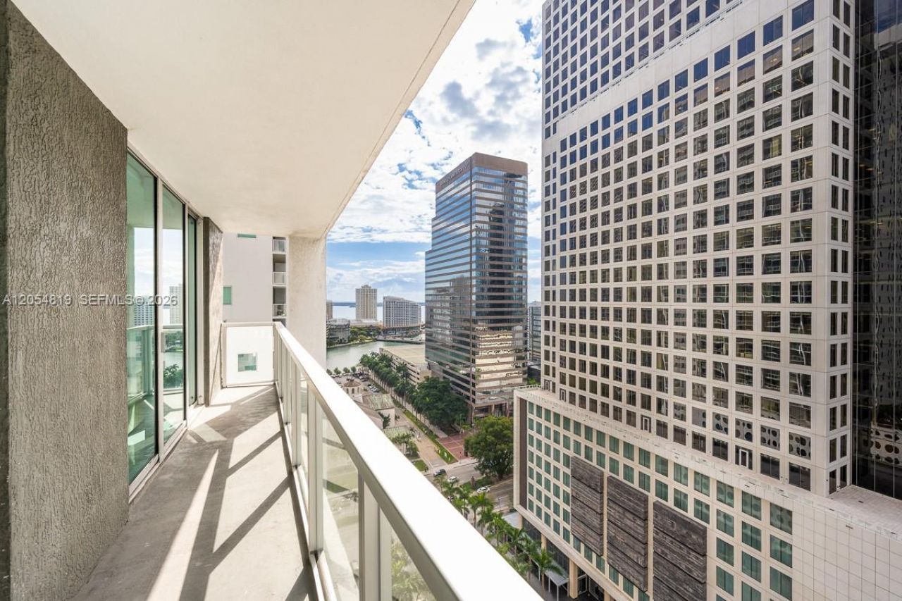 55 SE 6 Street , Unit 2210, Miami, FL 33131 Photo