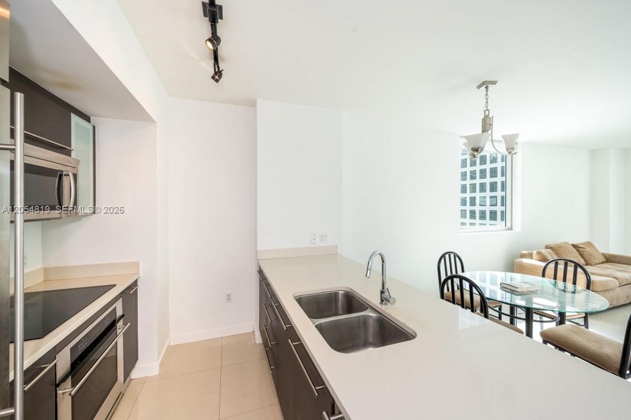 55 SE 6 Street , Unit 2210, Miami, FL 33131 Photo