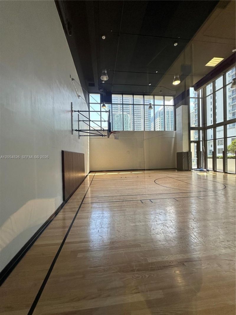 1010 Brickell Ave, Unit 2707, Miami, FL 33131 Photo