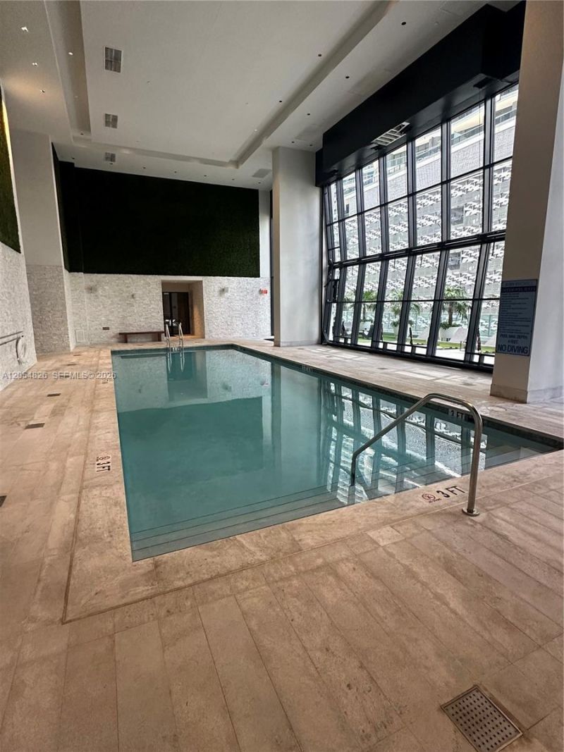 1010 Brickell Ave, Unit 2707, Miami, FL 33131 Photo