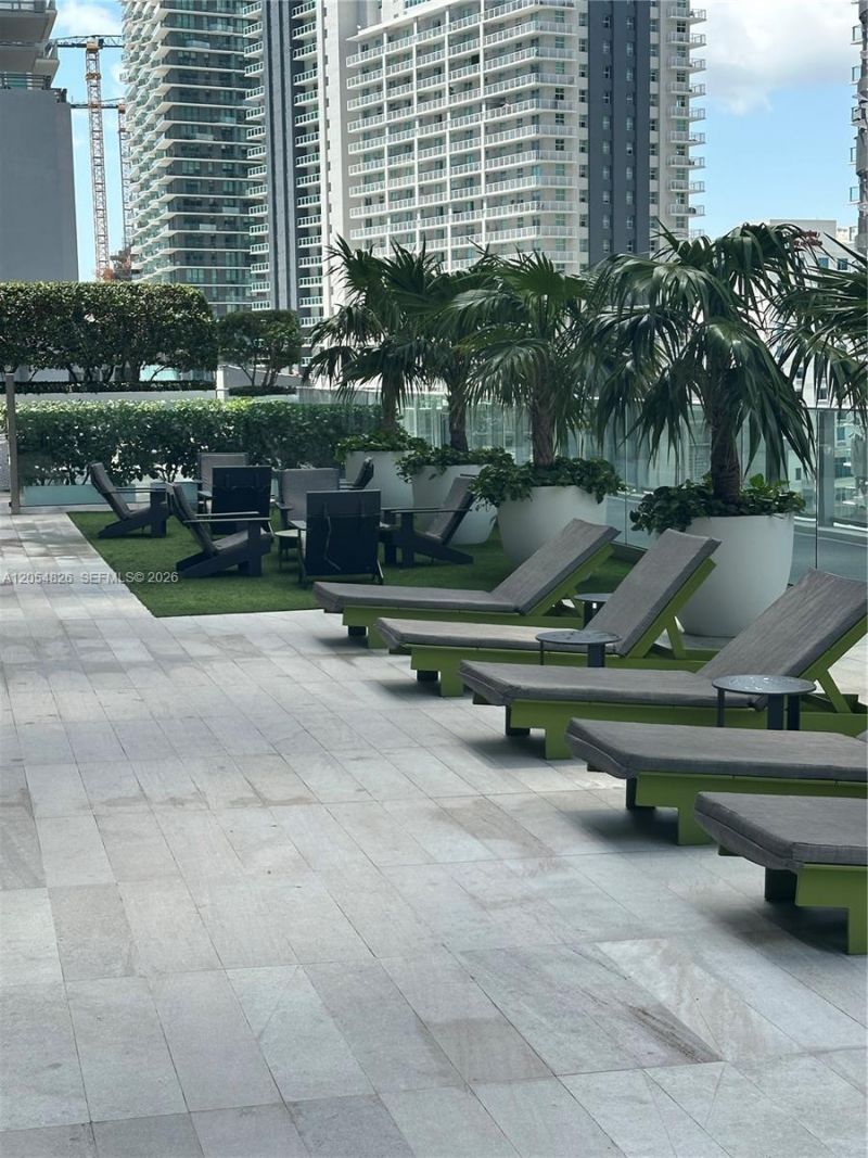 1010 Brickell Ave, Unit 2707, Miami, FL 33131 Photo