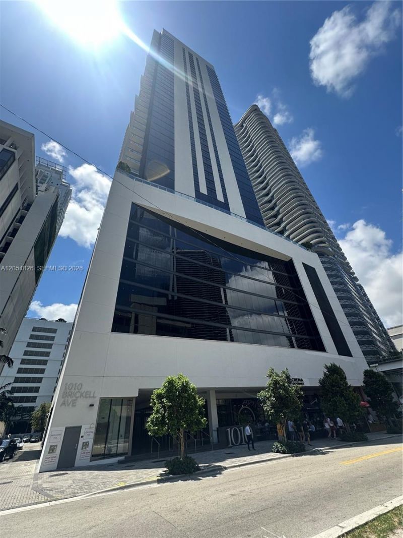 1010 Brickell Ave, Unit 2707, Miami, FL 33131 Photo