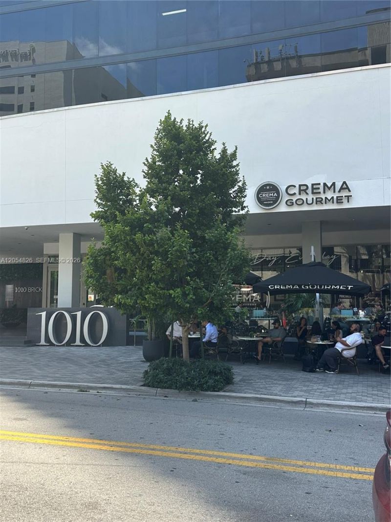 1010 Brickell Ave, Unit 2707, Miami, FL 33131 Photo