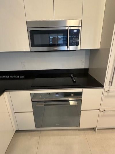 1010 Brickell Ave, Unit 2707, Miami, FL 33131 Photo