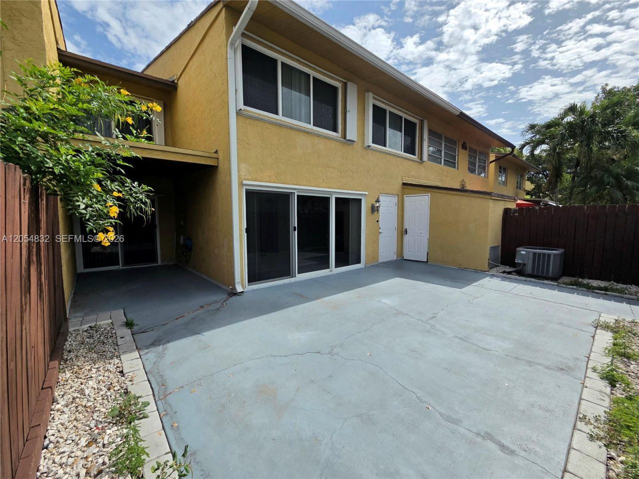 15460 SW 82nd Ln , Unit 403, Miami, FL 33193 Photo