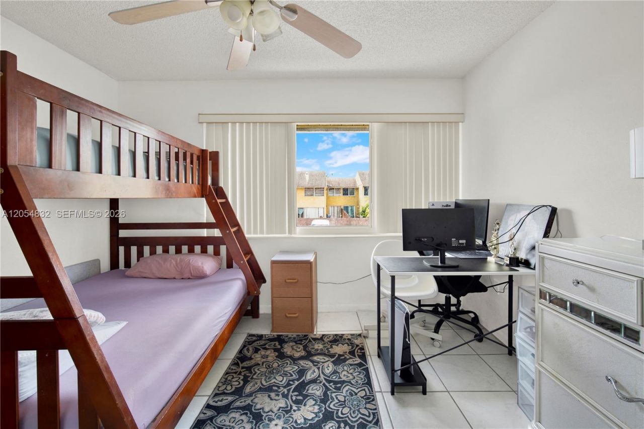 15460 SW 82nd Ln , Unit 403, Miami, FL 33193 Photo