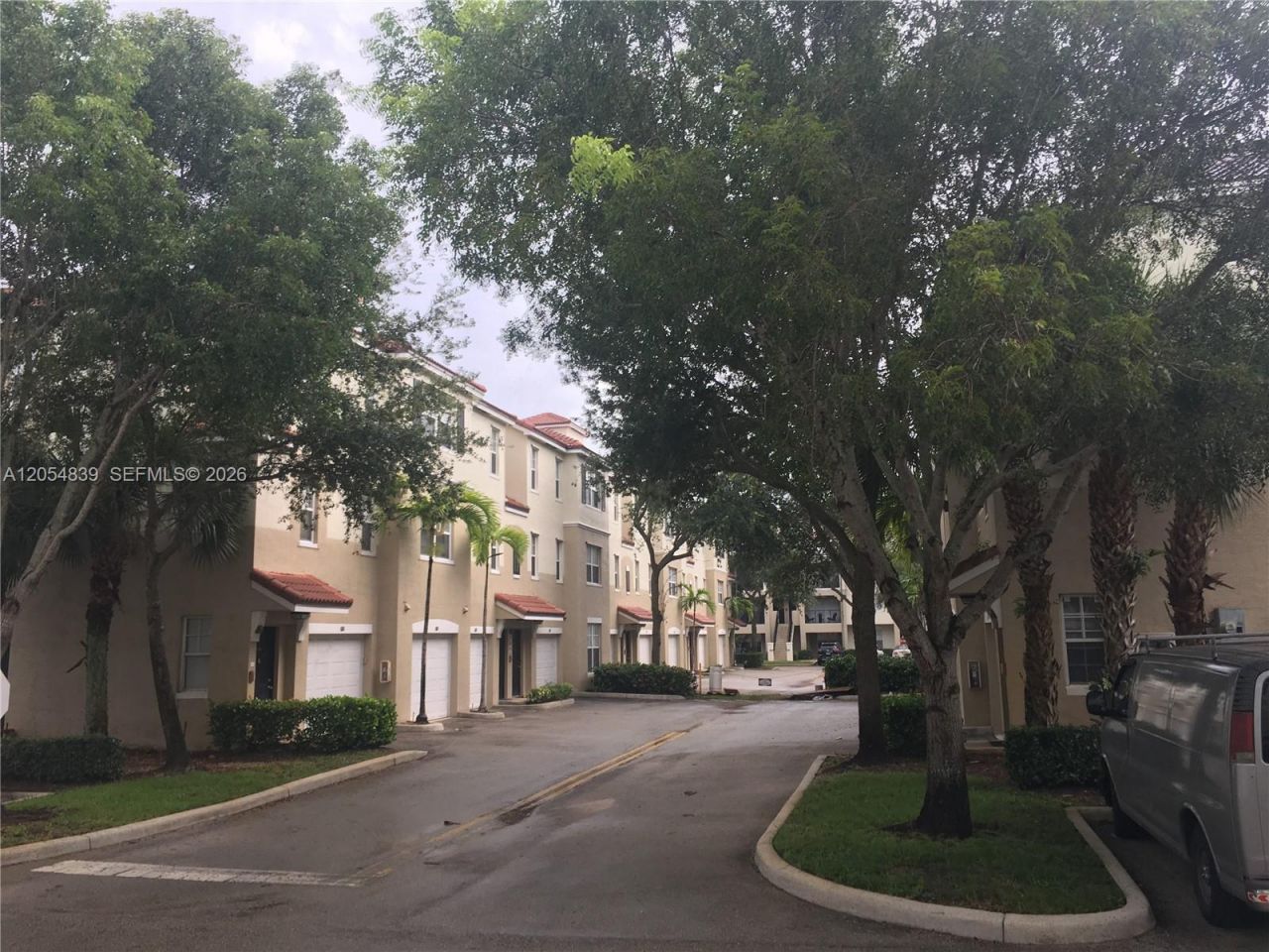 5880 W Sample Rd , Unit 308, Coral Springs, FL 33067 Photo