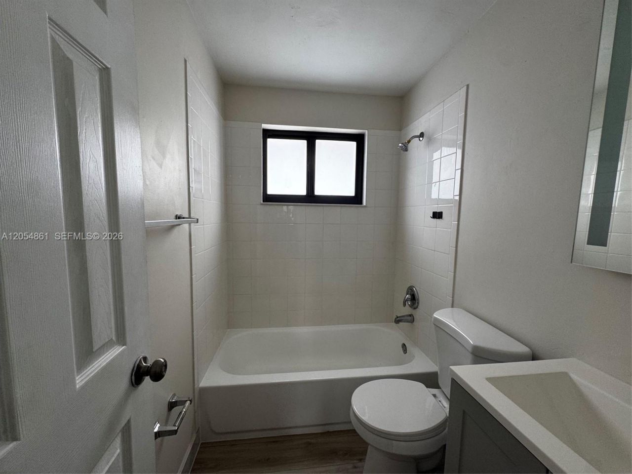1345 W 28th St , Unit 19, Hialeah, FL 33010 Photo