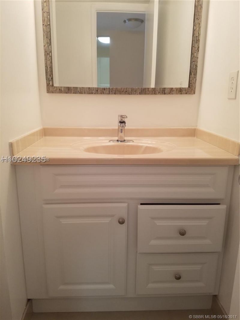 18151 NE 31st Ct , Unit 1505, Aventura, FL 33160 Photo