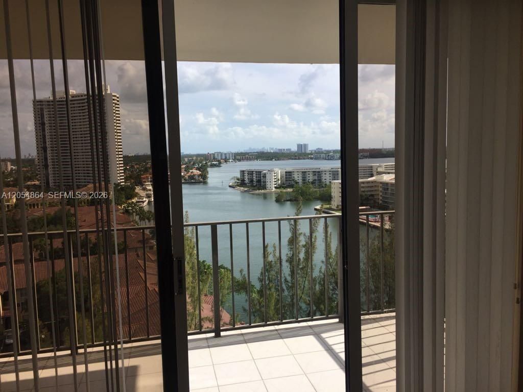 18151 NE 31st Ct , Unit 1505, Aventura, FL 33160 Photo