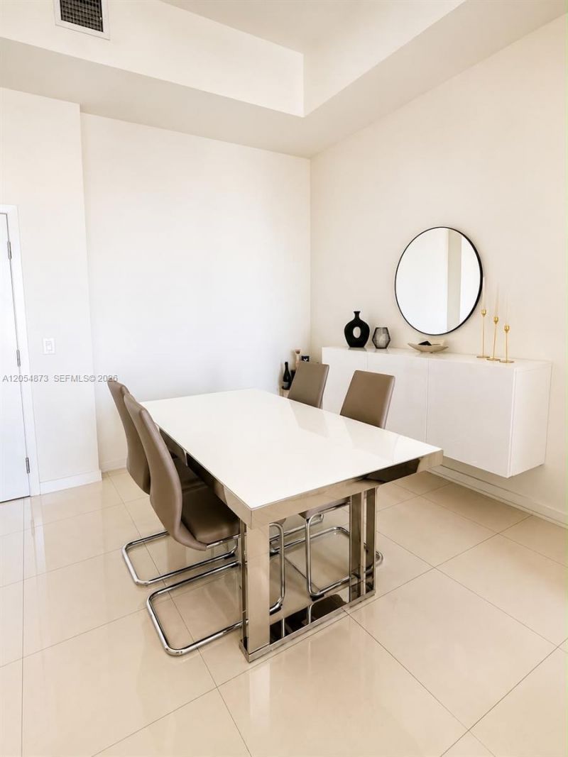 7825 NW 107th Ave , Unit 818, Doral, FL 33178 Photo