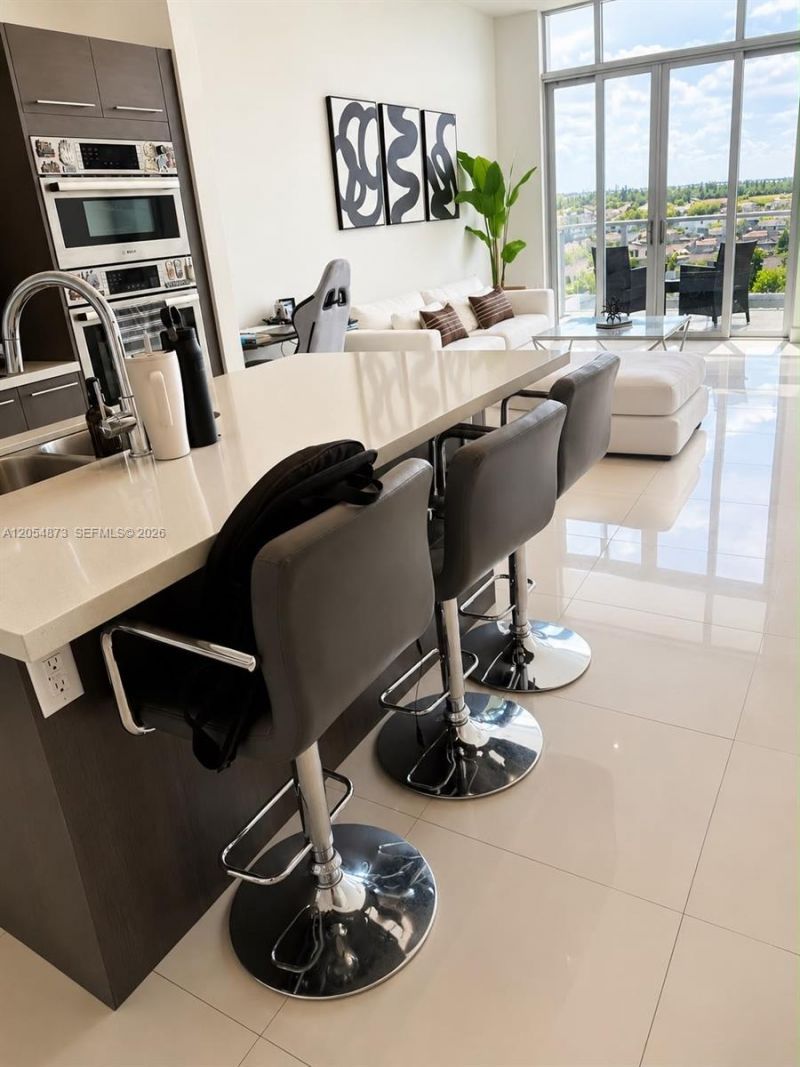 7825 NW 107th Ave , Unit 818, Doral, FL 33178 Photo