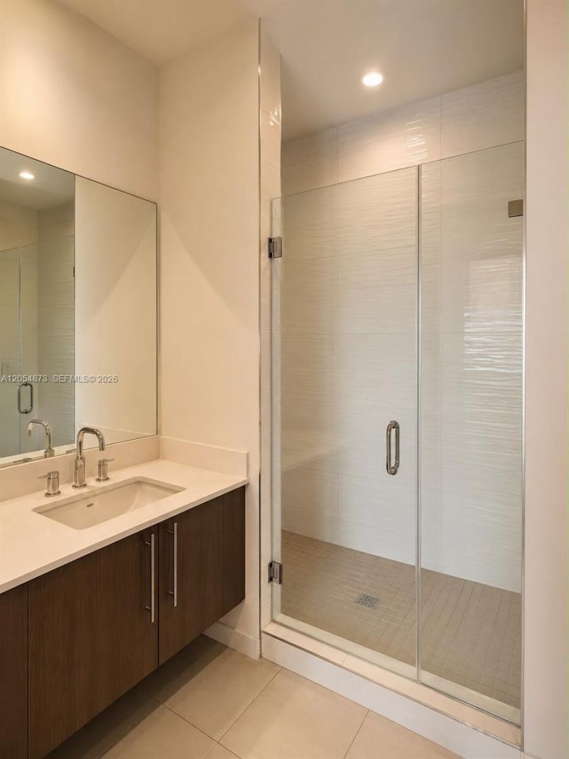 7825 NW 107th Ave , Unit 818, Doral, FL 33178 Photo
