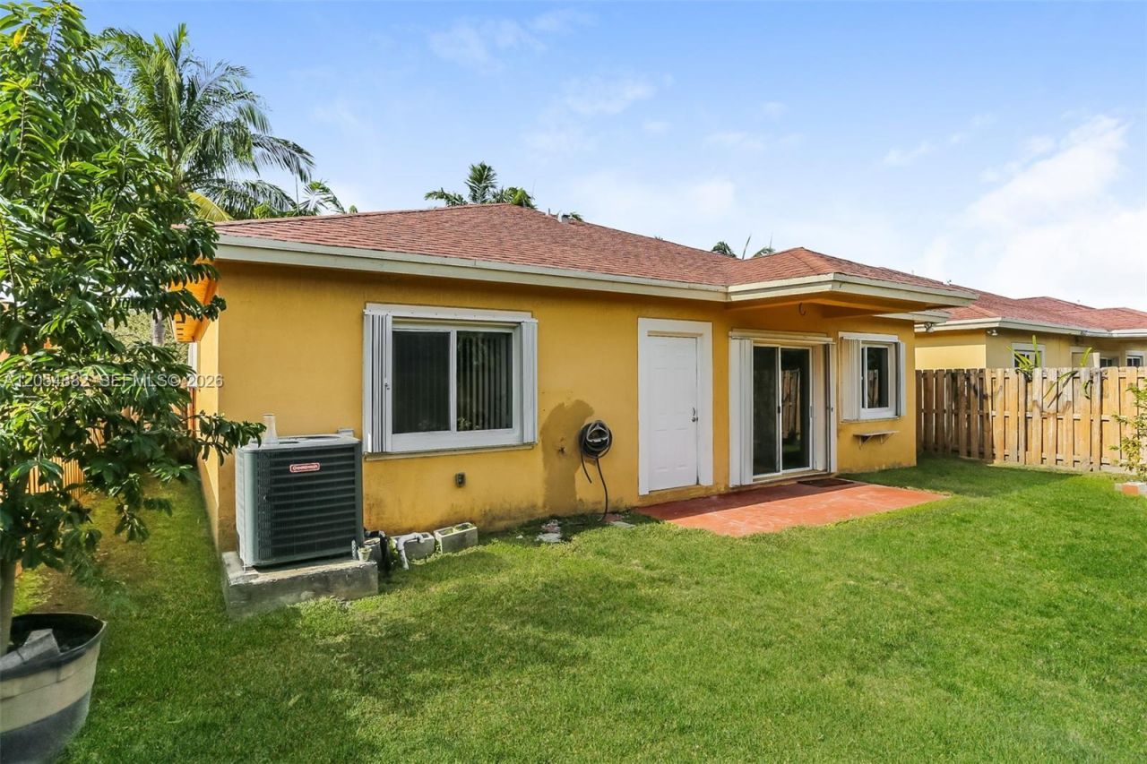 213 SW 15th Pl, Homestead, FL 33030 Photo