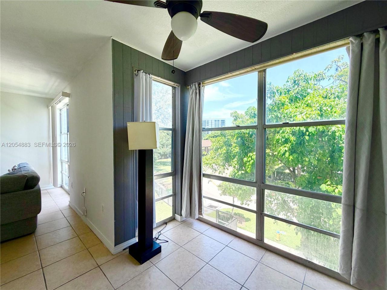 200 177th Dr, Unit 319, Sunny Isles Beach, FL 33160 Photo