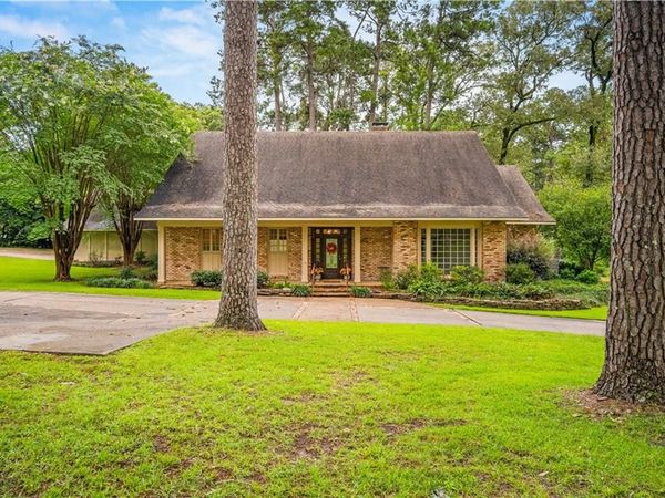 2354 DONAHUE FERRY Road, Pineville, LA 71360