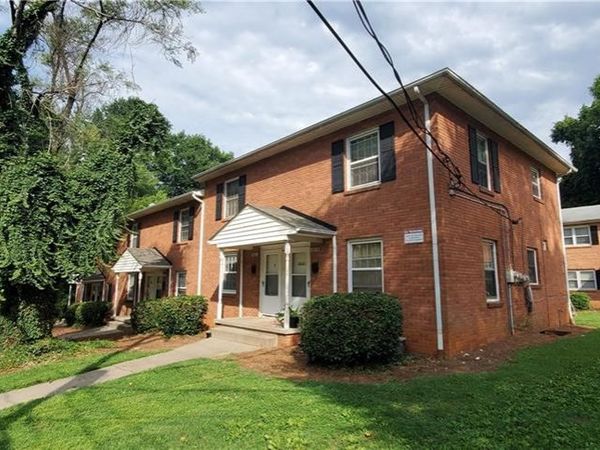 1609 W Northwest Boulevard , Winston-Salem, NC 27104