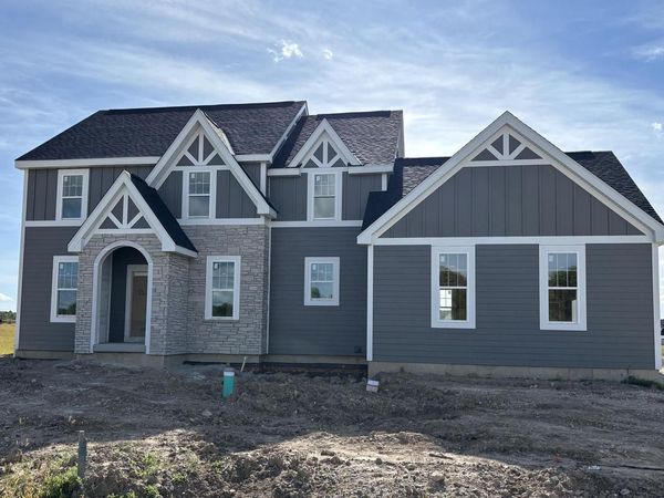 9333 W Cob DRIVE, Mequon, WI 53097