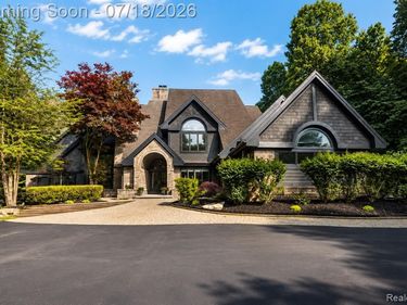 8180 N Ridge Road, CANTON, MI 48187