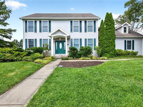 1210 Cedar Crest Circle, Pittsburg, KS 66762