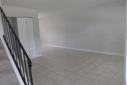 728 Harbor Lane photo 4